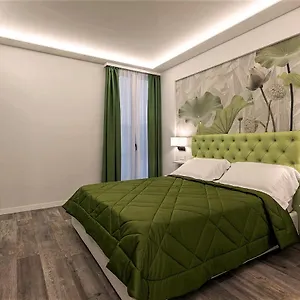 Hotel Petit